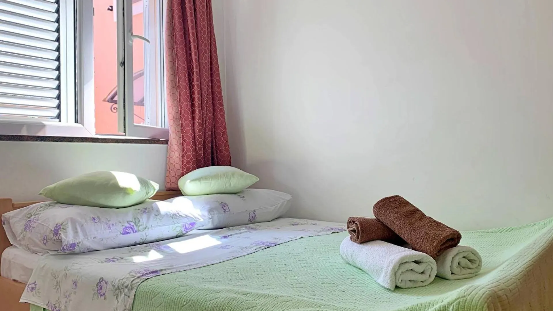 Guest house Apartments Beach Silo